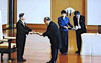 「皇位継承」議論の陥穽と「安心・安全の天皇制」「慣性の天皇制」